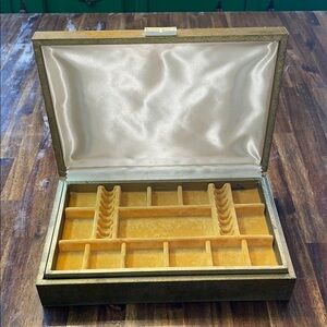 Vintage 1960’s Jewelry Box